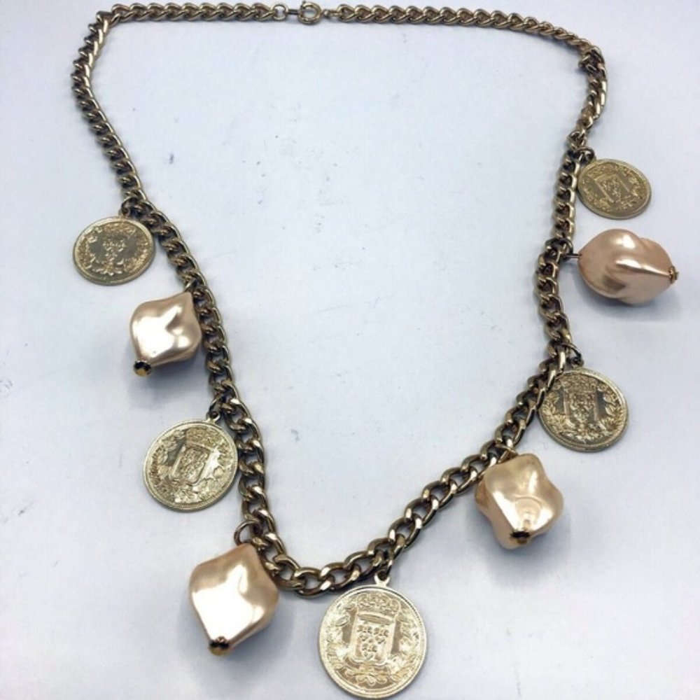 Vintage Charm Necklace - Picture 2 of 4